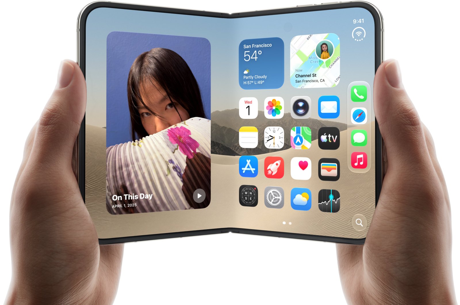 iPhone Duo aberto nas mãos, com a tela interna dobrável de 7,6 polegadas mostrando a tela inicial do iOS 27