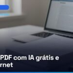 Pilha de documentos impressos com marca-texto ao lado de um notebook com um resumo na tela (imagem ilustrativa gerada por IA)